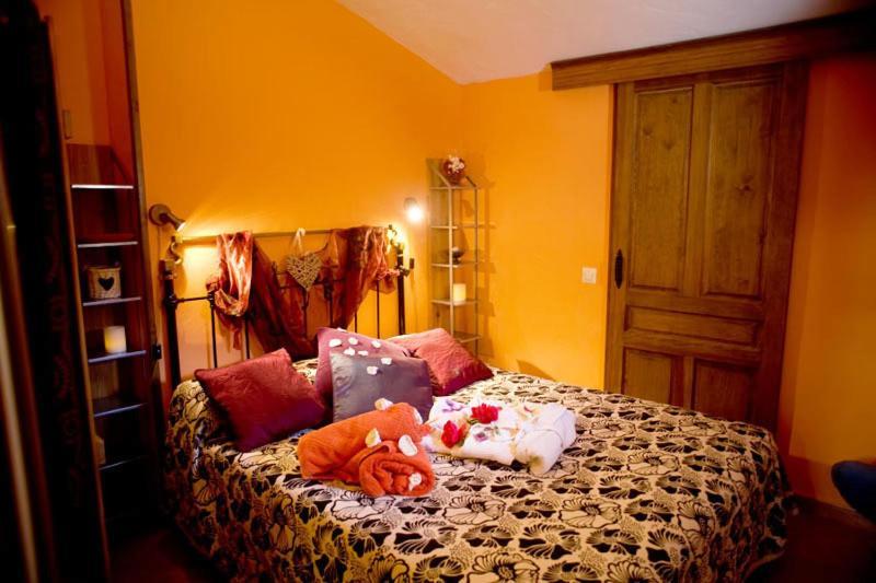 El Rincon De Monasterio Guest House Room photo
